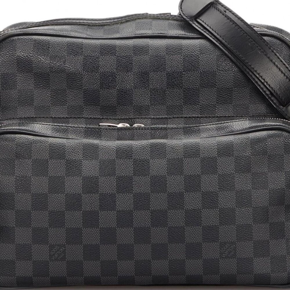 LOUIS VUITTON  Sac Leoh Damier Graphite Messenger Bag Black